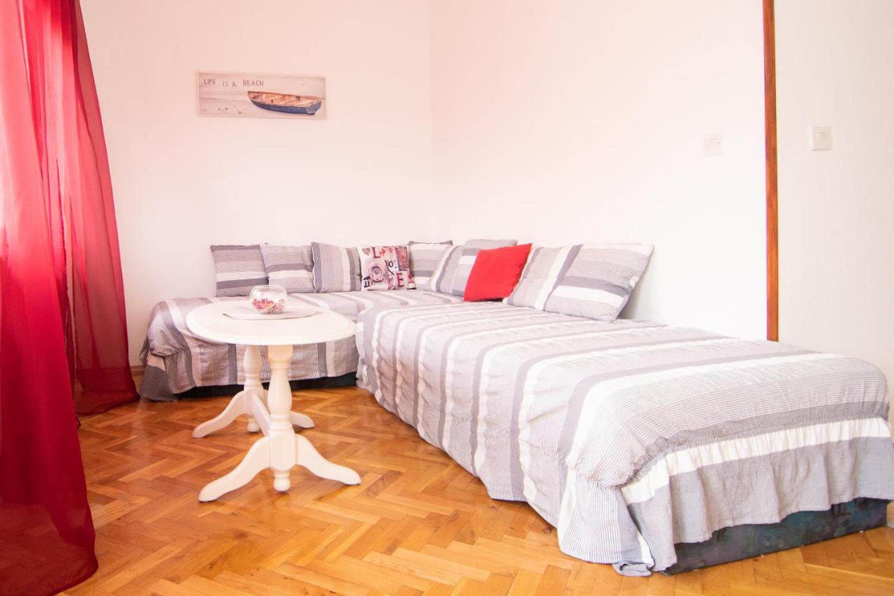 Apartmani Ivana Kaštela Eksteriør bilde