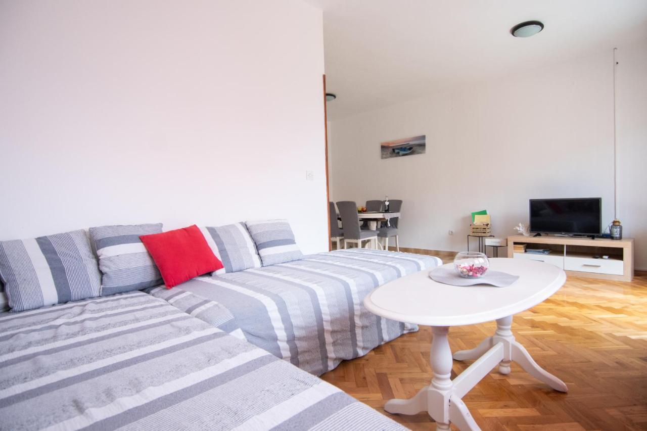 Apartmani Ivana Kaštela Eksteriør bilde