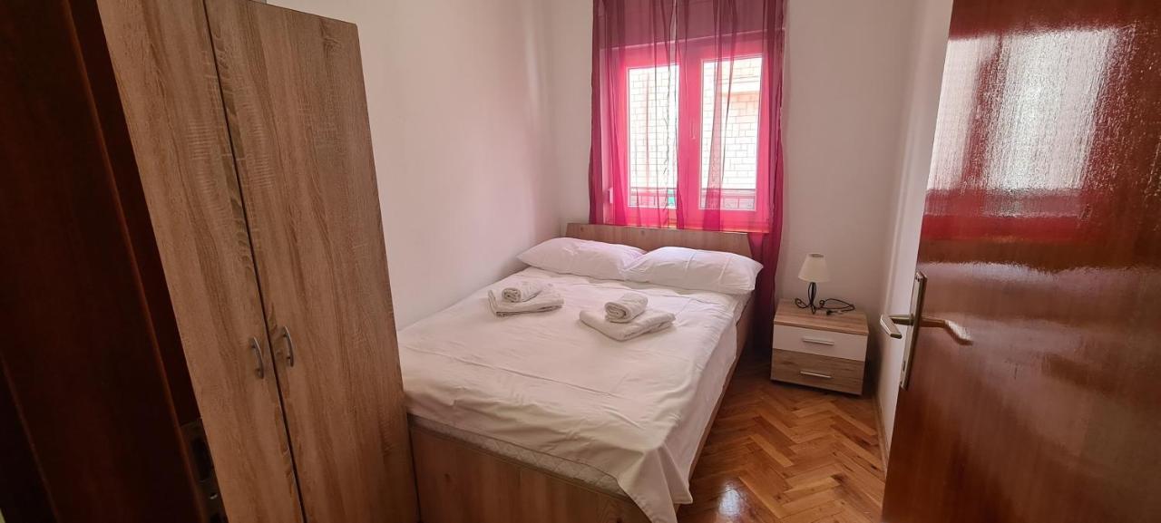 Apartmani Ivana Kaštela Eksteriør bilde